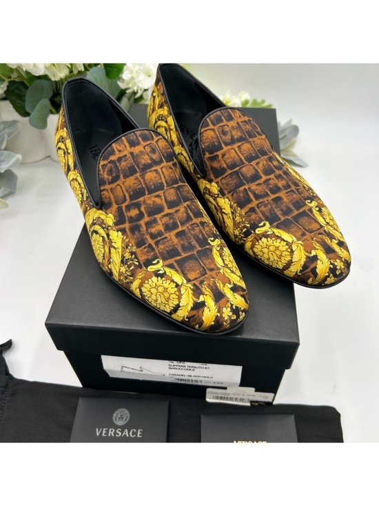 Versace men’s BAROCCO print silk loafers. Size 42. Made in Italy. main image 8
